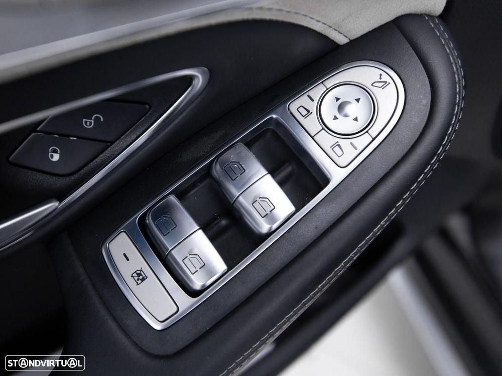 Mercedes-Benz C 63 AMG S - 22
