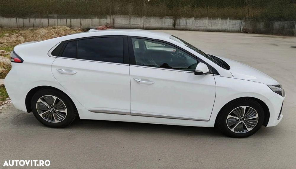Hyundai IONIQ Plug-In Hybrid 1.6 141CP Exclusive - 3