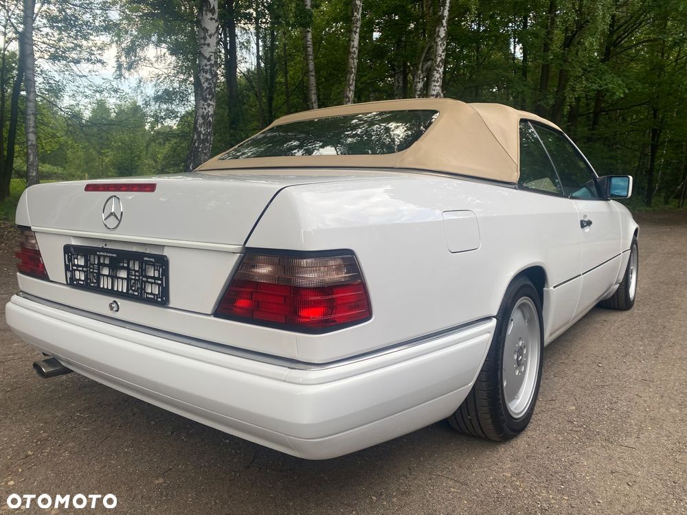 Mercedes-Benz Klasa E 320 - 8