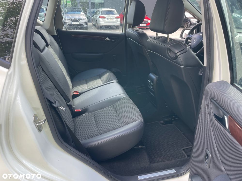 Mercedes-Benz Klasa A 200 CDI Autotronic Elegance DPF Special Edition - 7