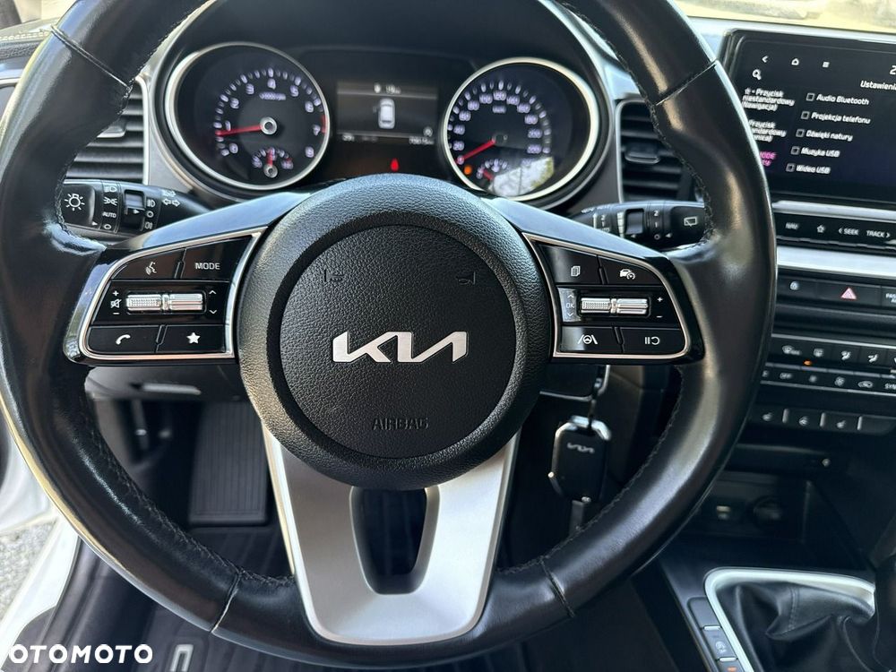 Kia Ceed - 39