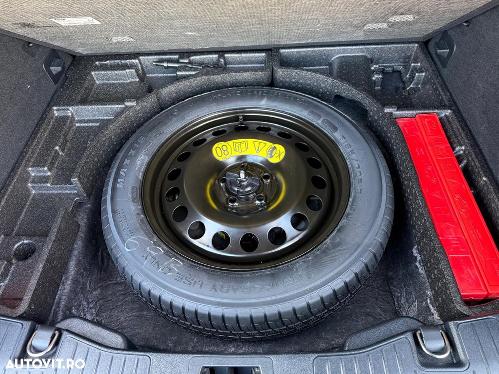 Ford Kuga 2.0 EcoBlue A8 AWD ST Line - 11