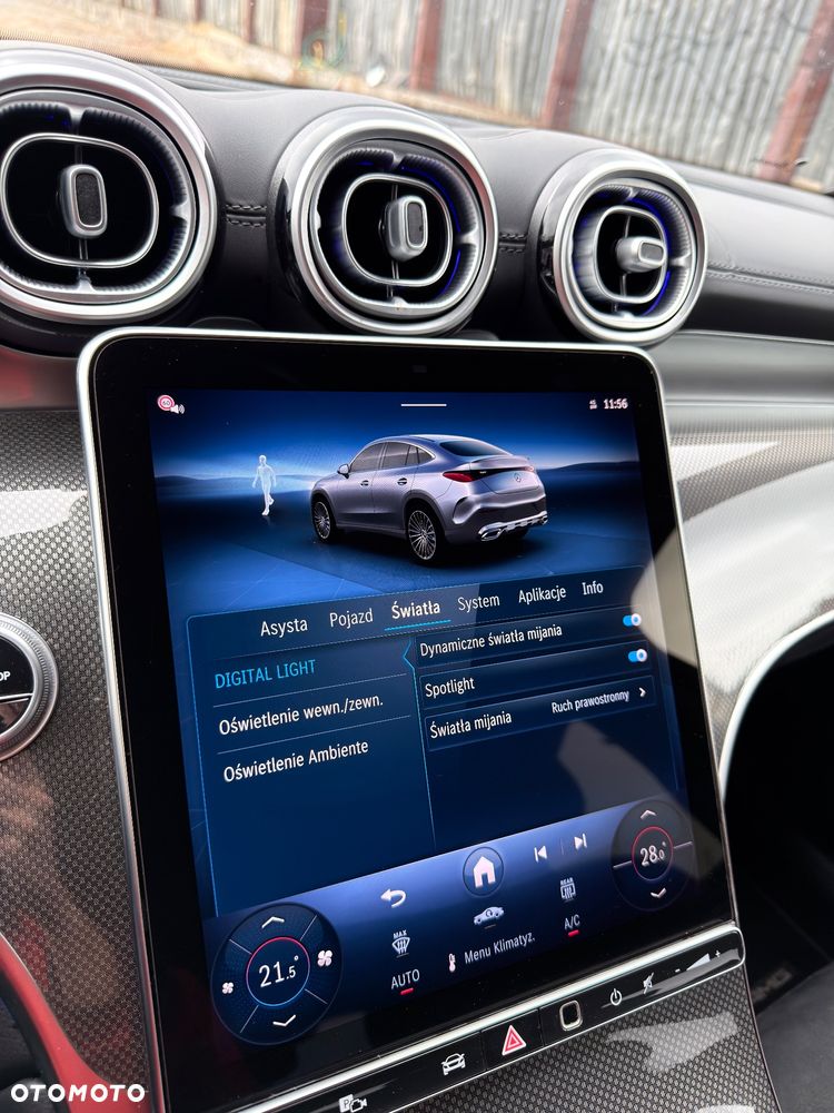 Mercedes-Benz GLC 300 d 4Matic 9G-TRONIC AMG Line - 12