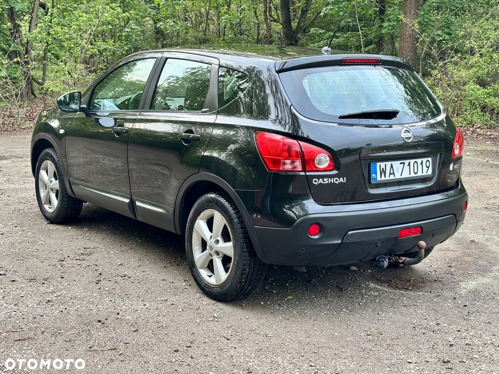 Nissan Qashqai 2.0 dCi Lounge - 4