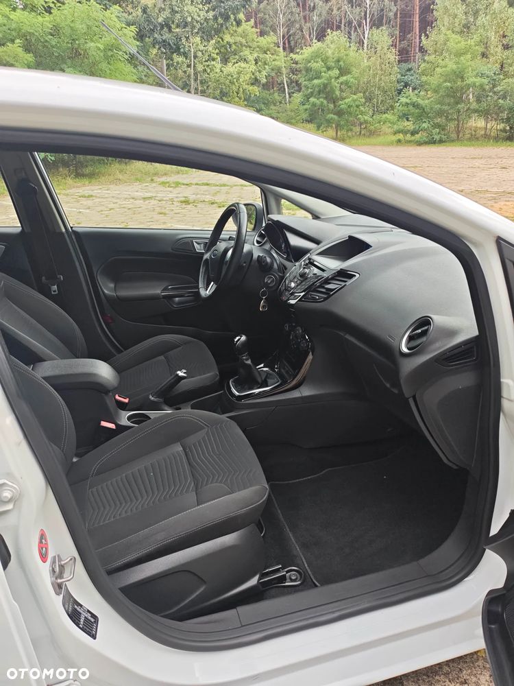 Ford Fiesta 1.0 Start-Stop Titanium - 23