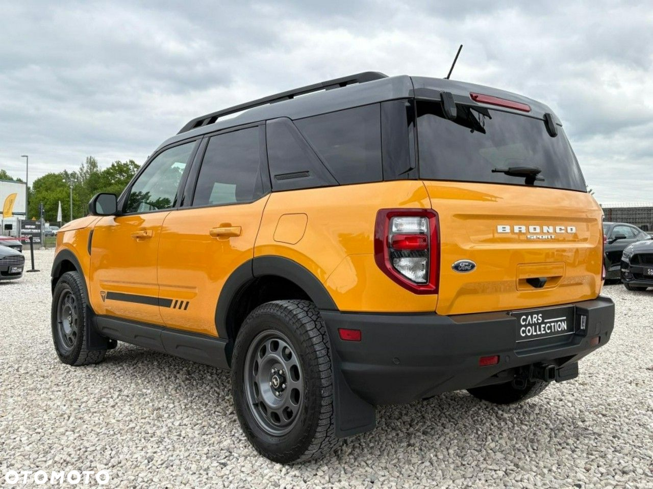 Ford Bronco - 6