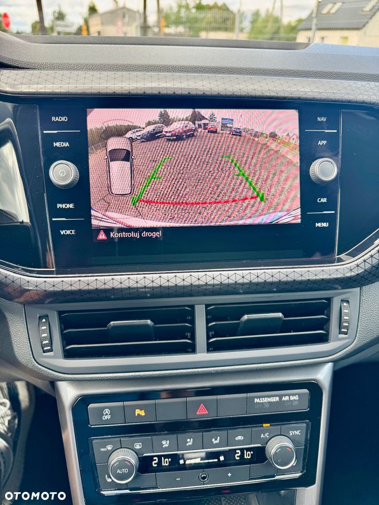 Volkswagen T-Cross - 27