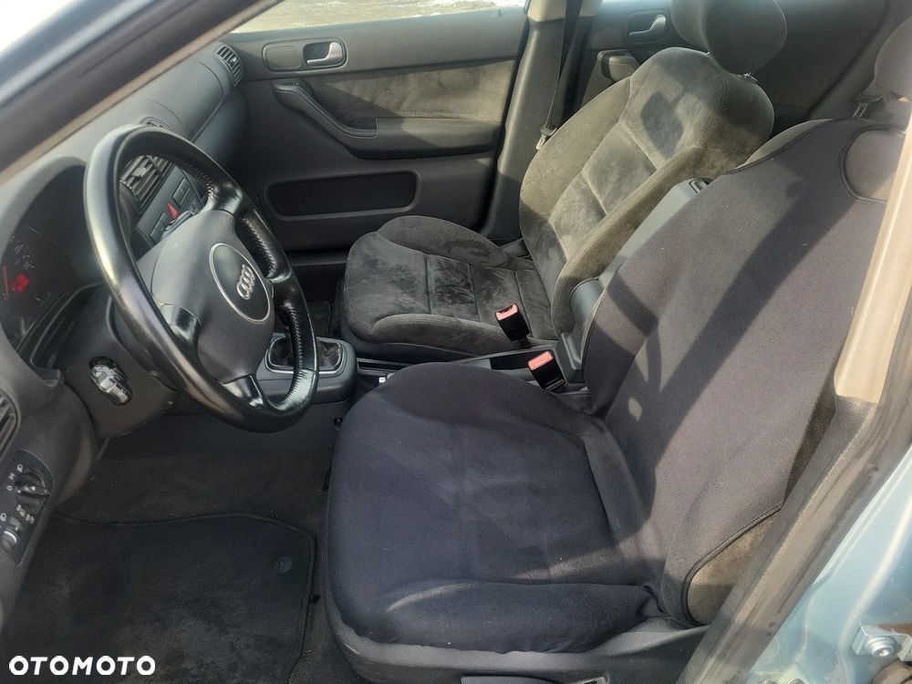 Audi A3 Sportback 1.8 Attraction - 38
