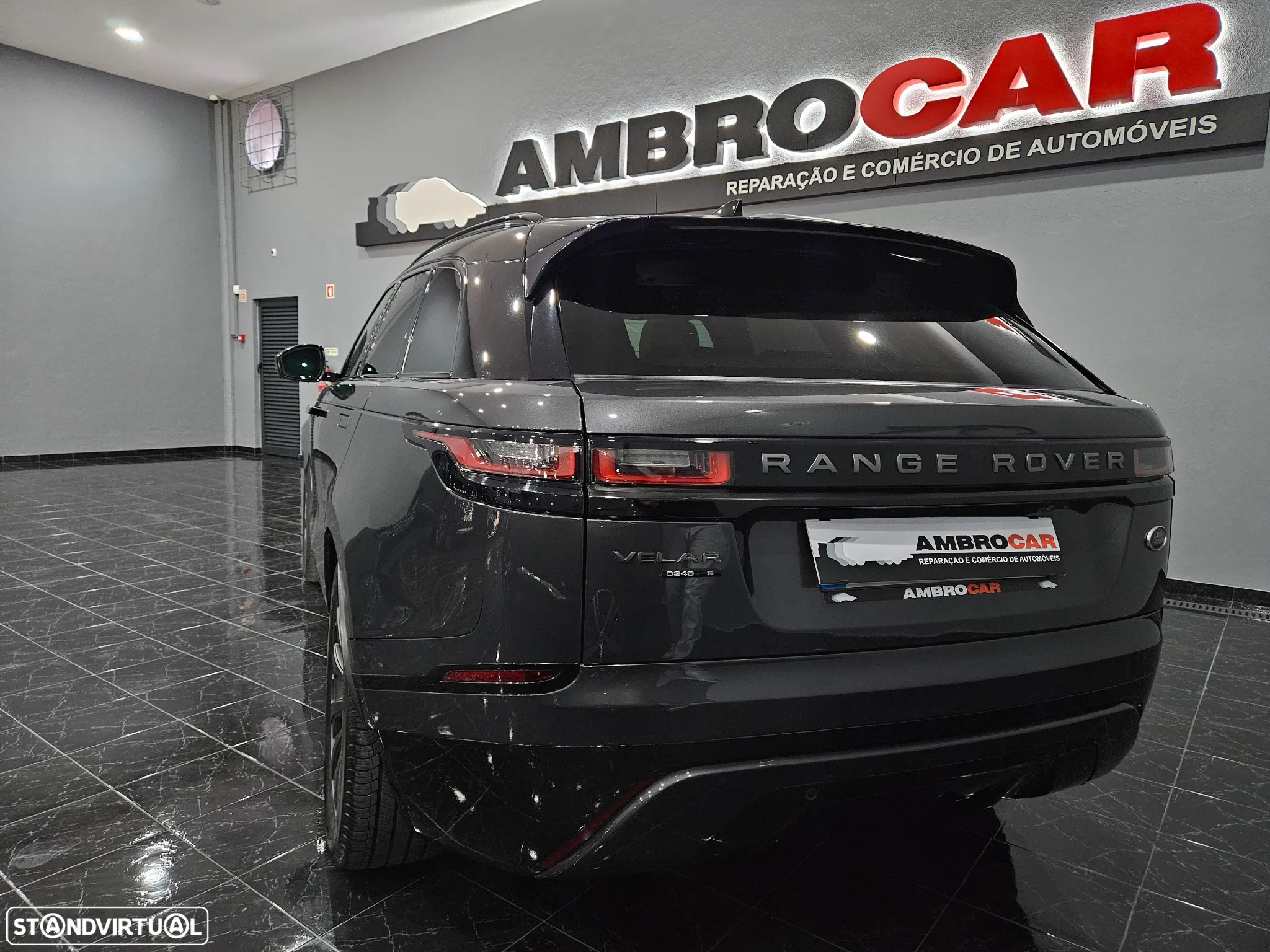 Land Rover Range Rover Velar 2.0 D R-Dynamic S - 4