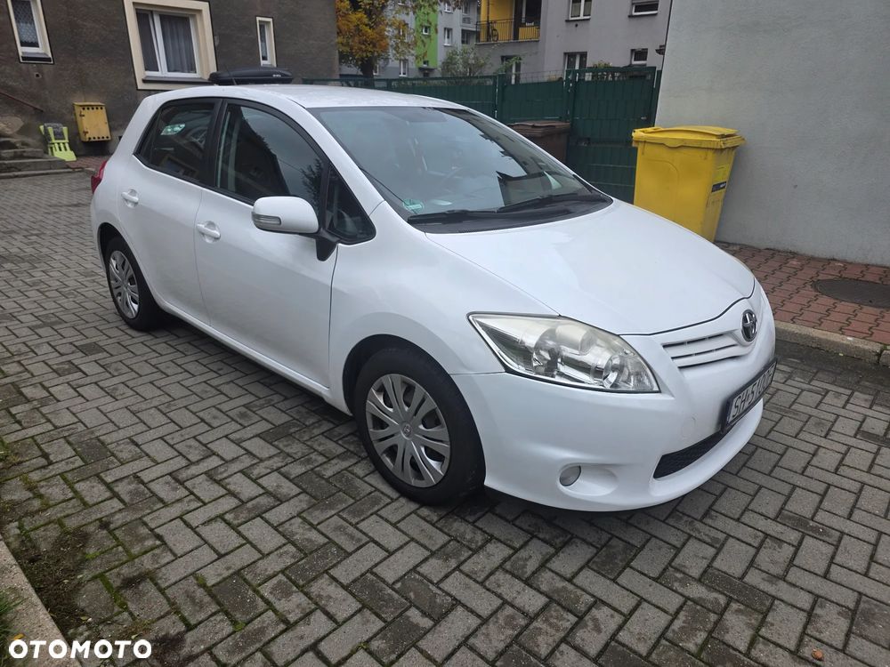 Toyota Auris 1.33 VVT-i Terra - 4