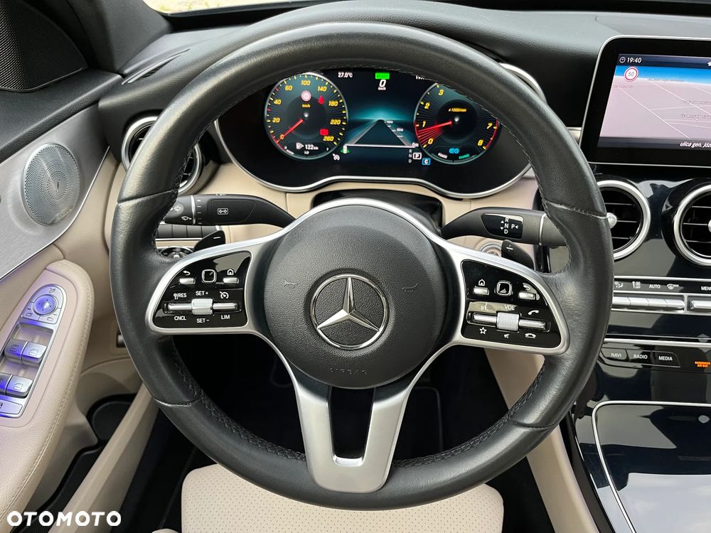 Mercedes-Benz Klasa C 200 4MATIC 9G-TRONIC - 32