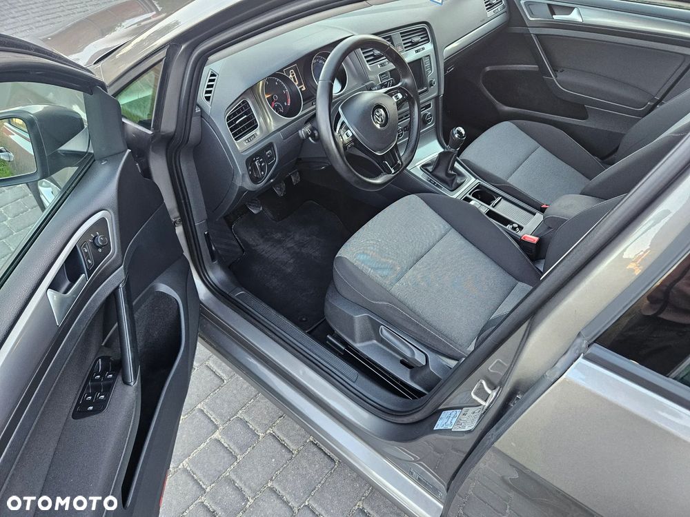 Volkswagen Golf - 13