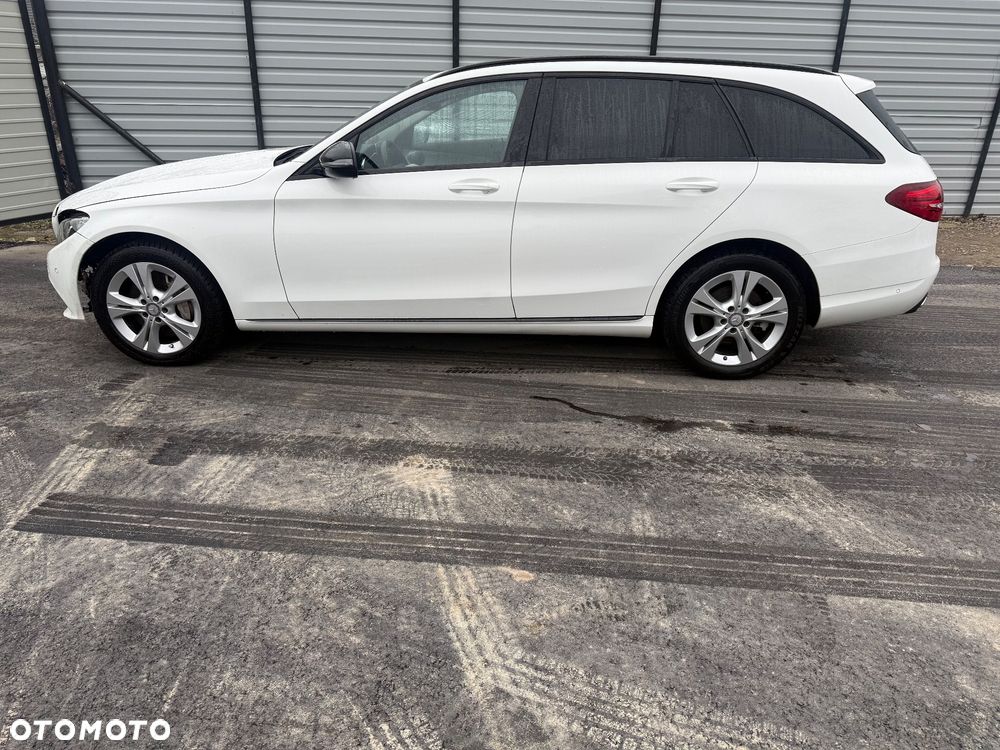 Mercedes-Benz Klasa C 250 9G-TRONIC Exclusive - 3