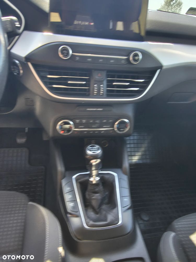 Ford Focus 1.5 EcoBlue Titanium - 11