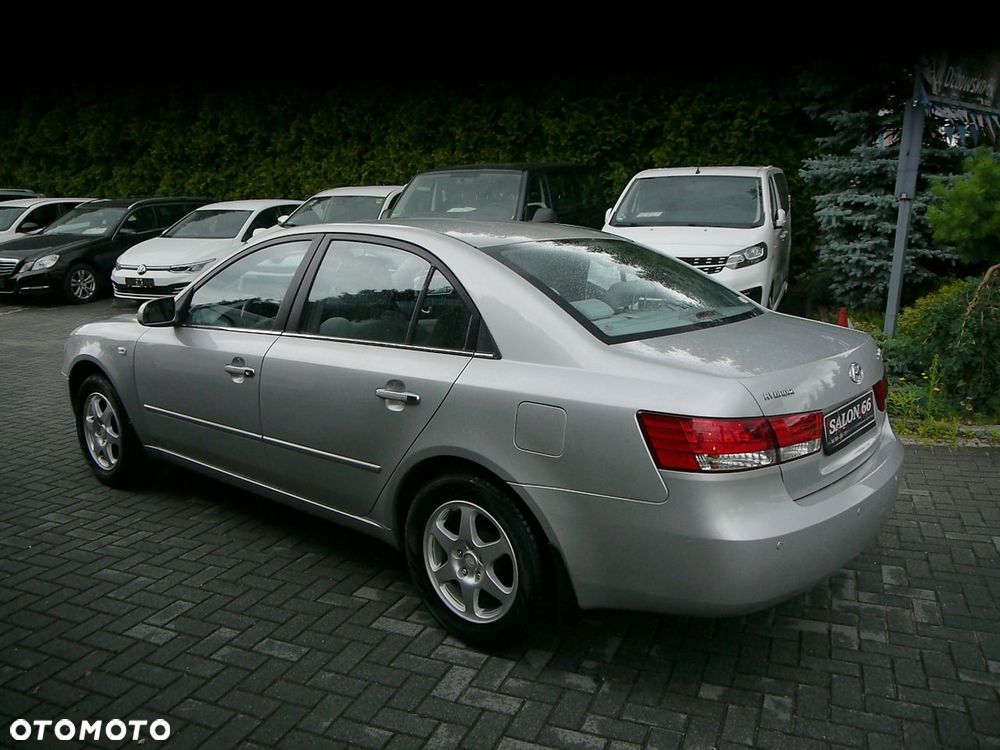 Hyundai Sonata 2.4 GLS - 16