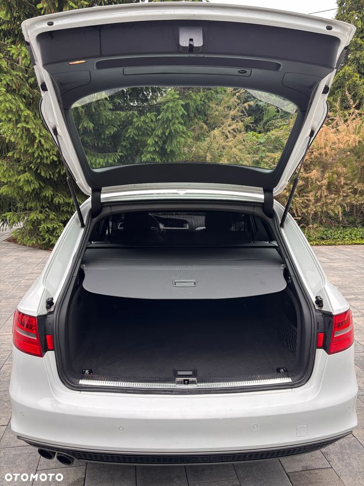Audi A4 Avant 2.0 TDI DPF S line Sportpaket - 11