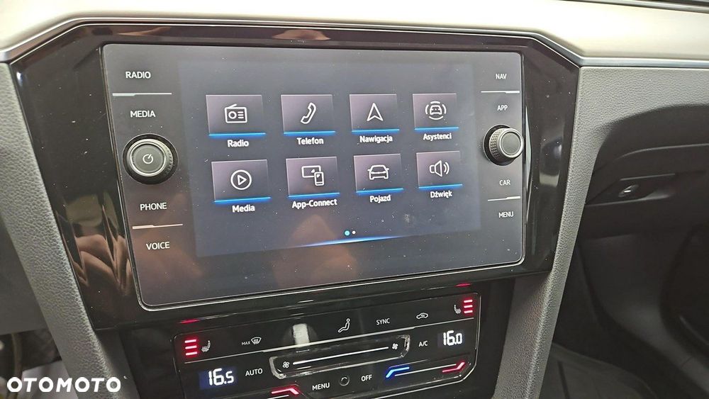 Volkswagen Passat Variant 1.5 TSI EVO Elegance DSG - 20