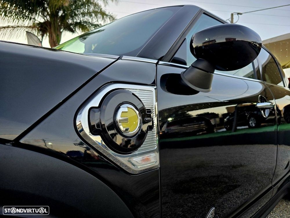 MINI Countryman Cooper SE Premium Essential Auto - 12