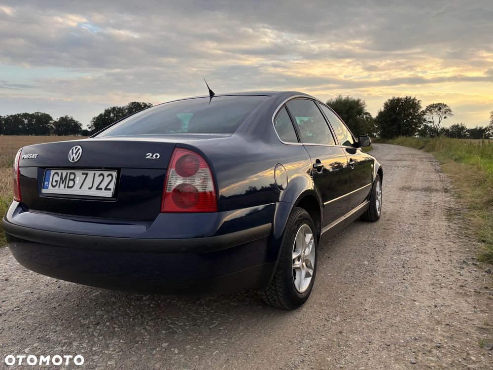 Volkswagen Passat - 9