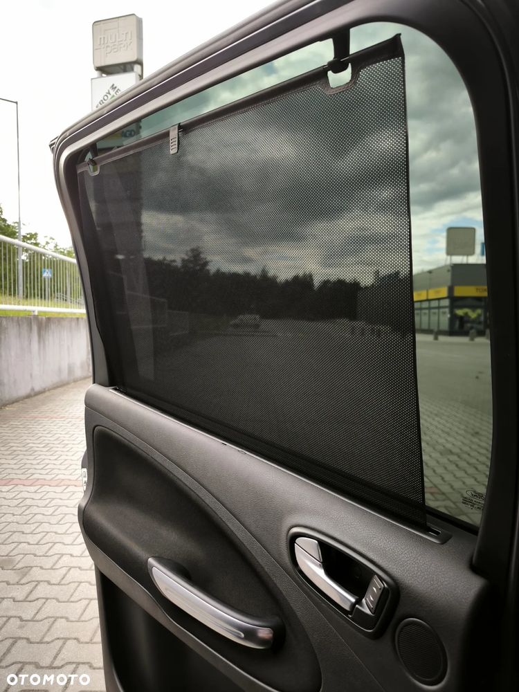 Ford Galaxy 2.0 TDCi Titanium - 29