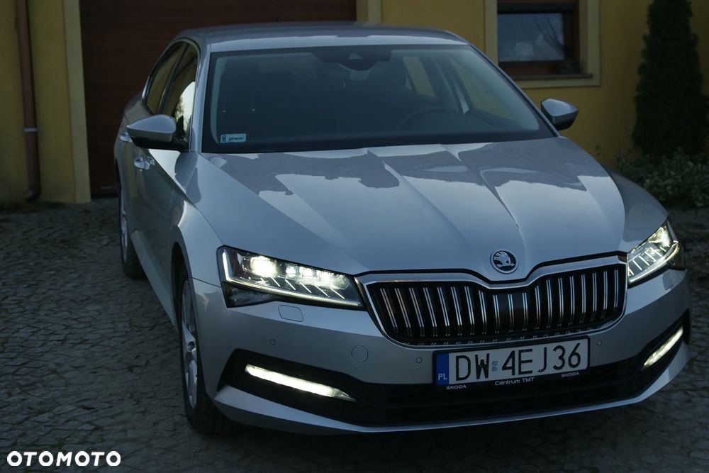 Skoda Superb 2.0 TDI Ambition DSG - 30