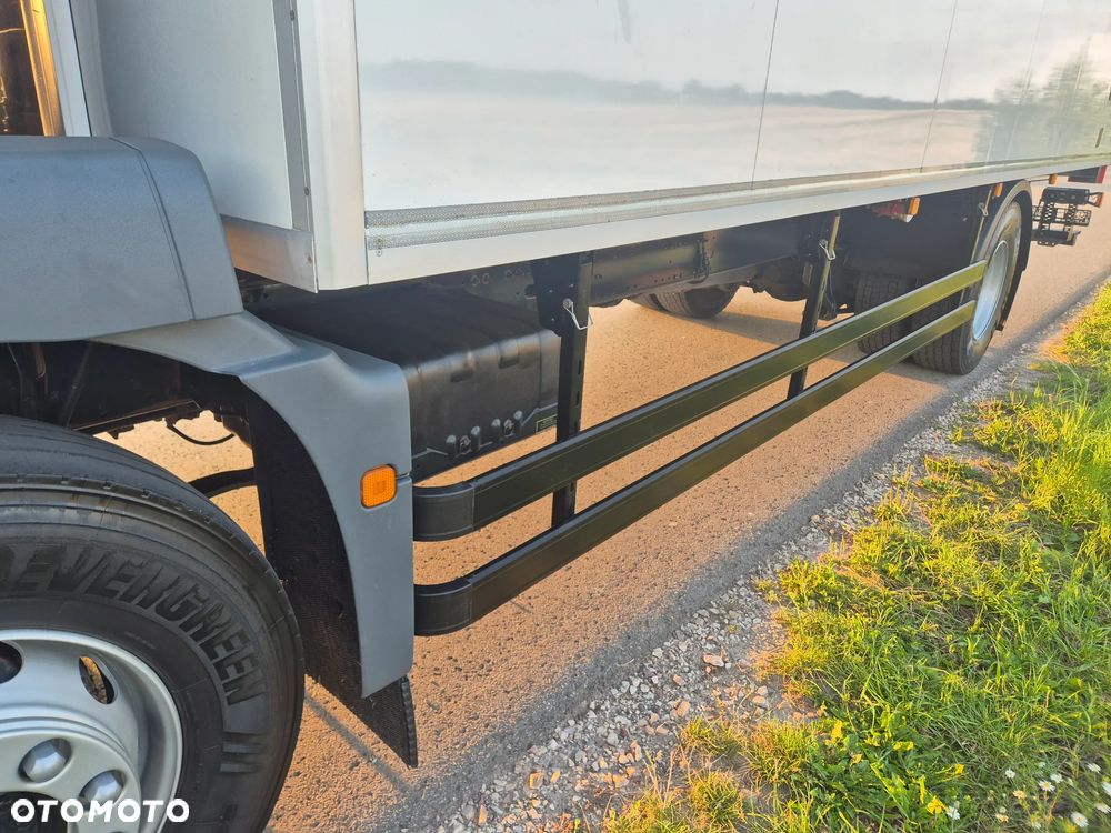 MAN TGM 18.290 Thermo King T-800r 2 zbiorniki z Niemiec 7.3m / 18 palet / winda i drzwi / OKAZJA - 29