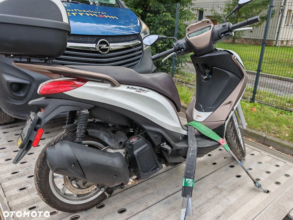 Piaggio Medley - 2