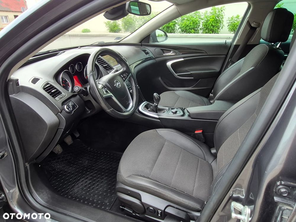 Opel Insignia - 14