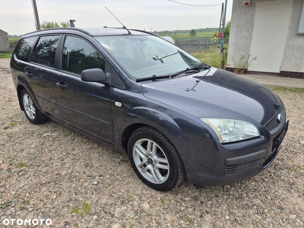 Ford Focus 1.6 16V Ambiente