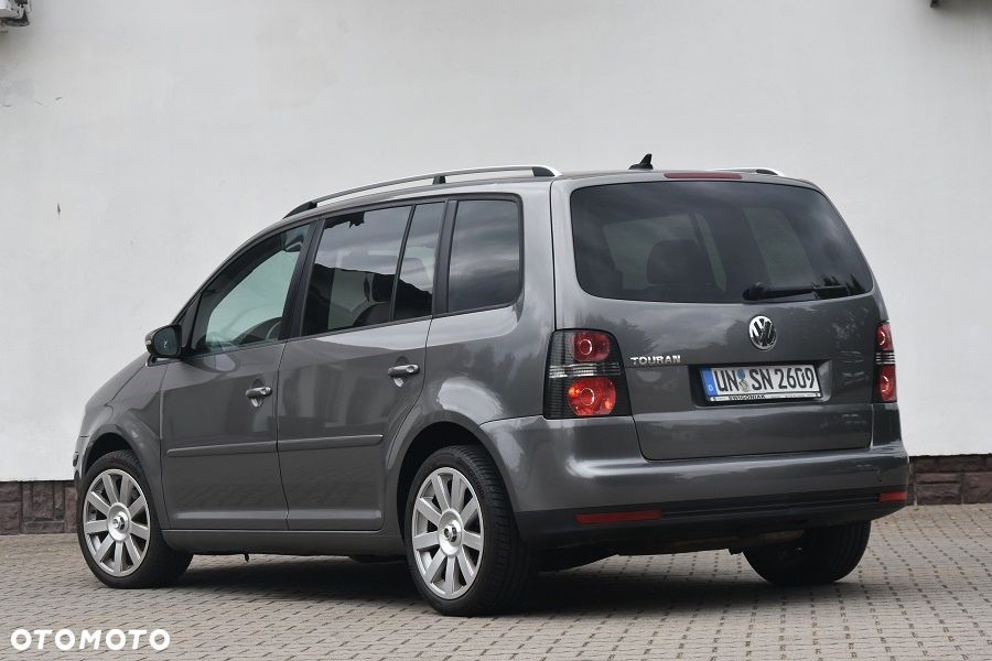 Volkswagen Touran 2.0 TDI DPF BlueMotion Technology Comfortline - 11