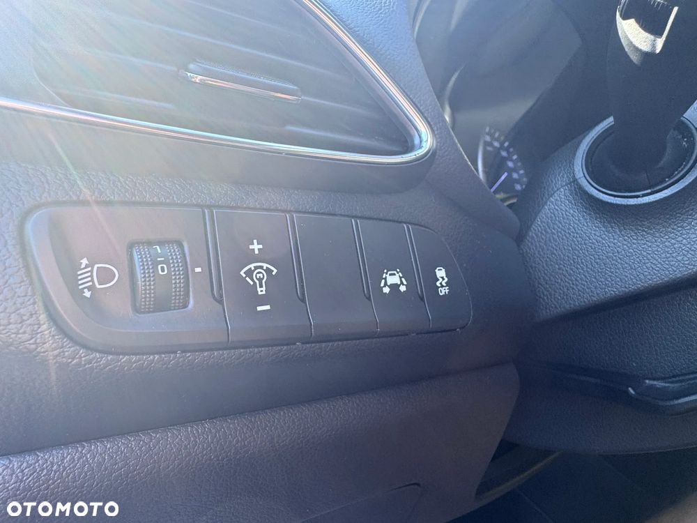 Hyundai i30 i30cw 1.4 Intro Edition - 13