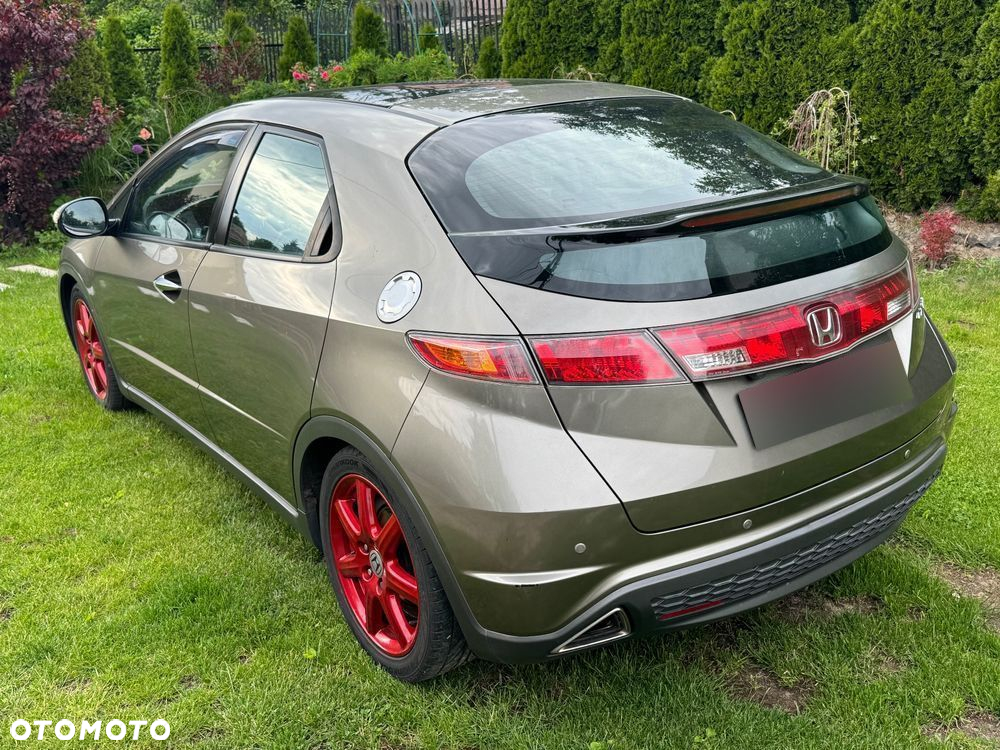 Honda Civic 1.8 Executive - 5