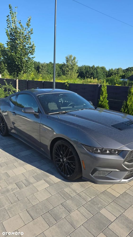 Ford Mustang 5.0 V8 GT - 2