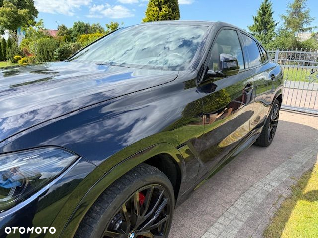BMW X6 xDrive40i - 12