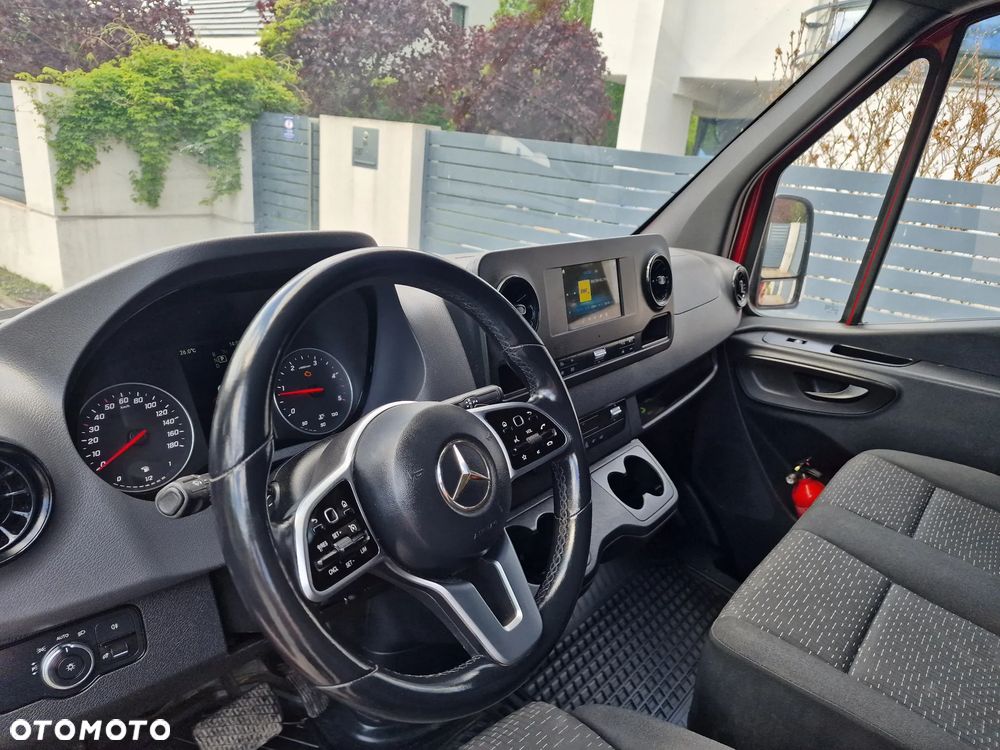 Mercedes-Benz Sprinter - 8