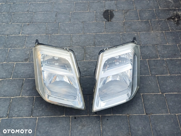 LAMPY PRZÓD CITROEN C2 LEWA PRAWA WERSJA EUROPEJSKA
