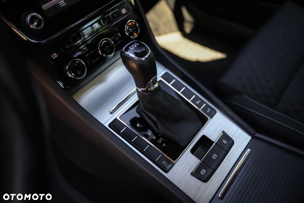 Skoda Superb 1.5 TSI Active DSG - 11