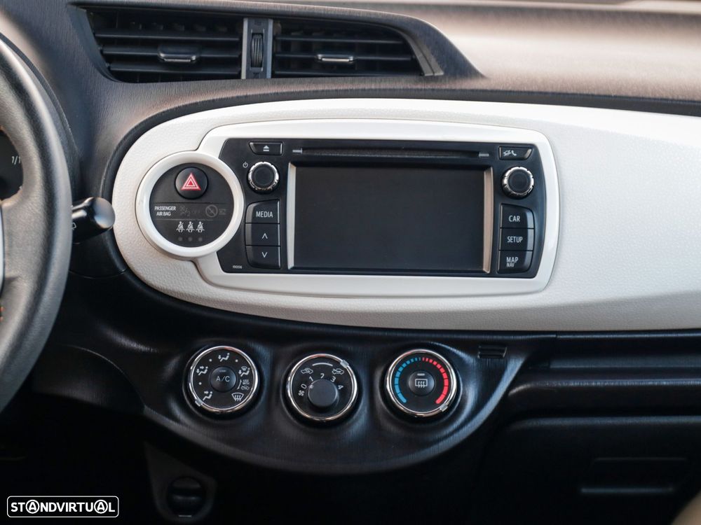 Toyota Yaris 1.33 VVT-i Sport - 24