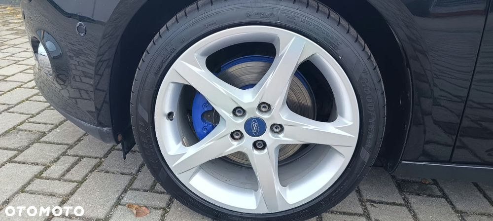 Ford Focus - 34