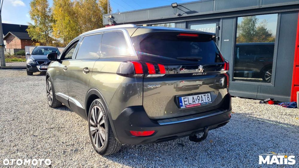 Peugeot 5008 - 35