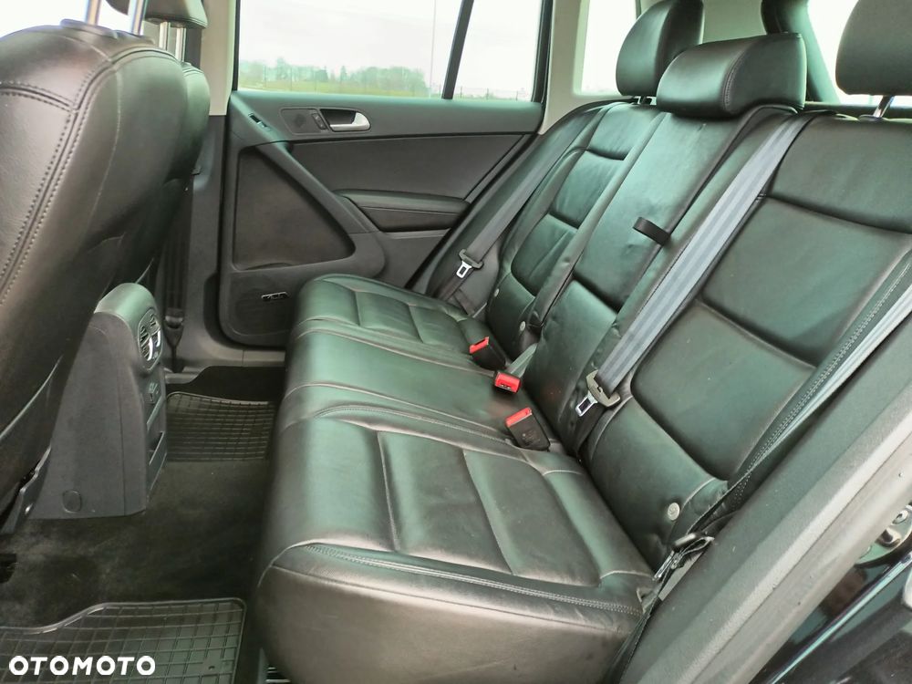 Volkswagen Tiguan - 8