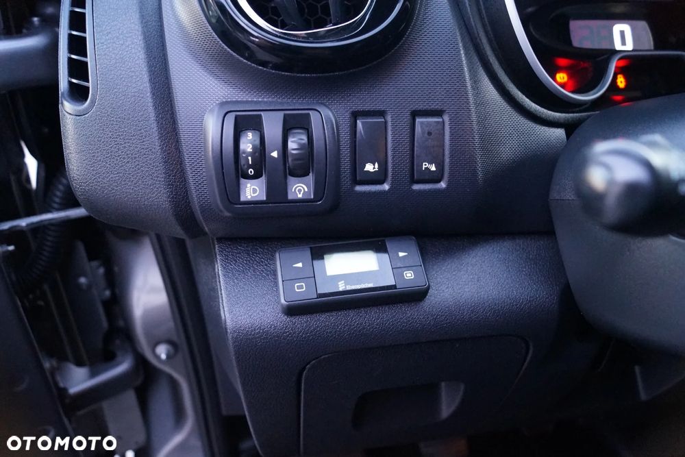 Opel Vivaro - 23