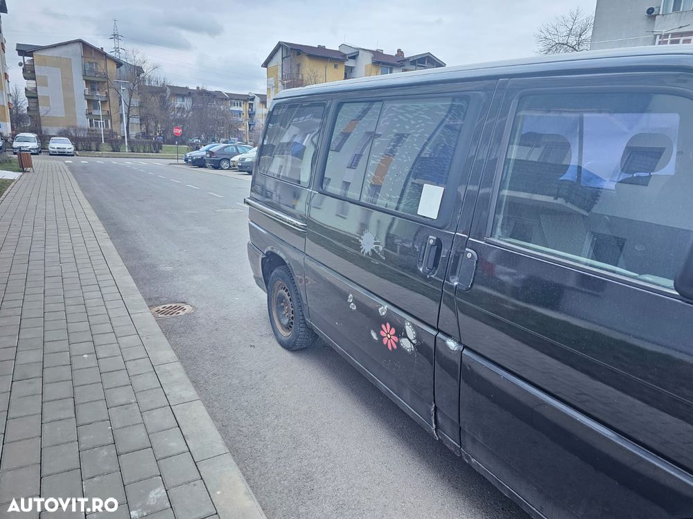 Volkswagen Caravelle - 5