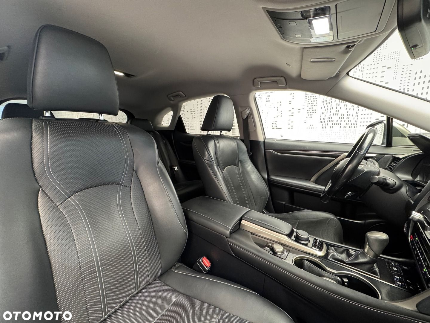 Lexus RX - 11