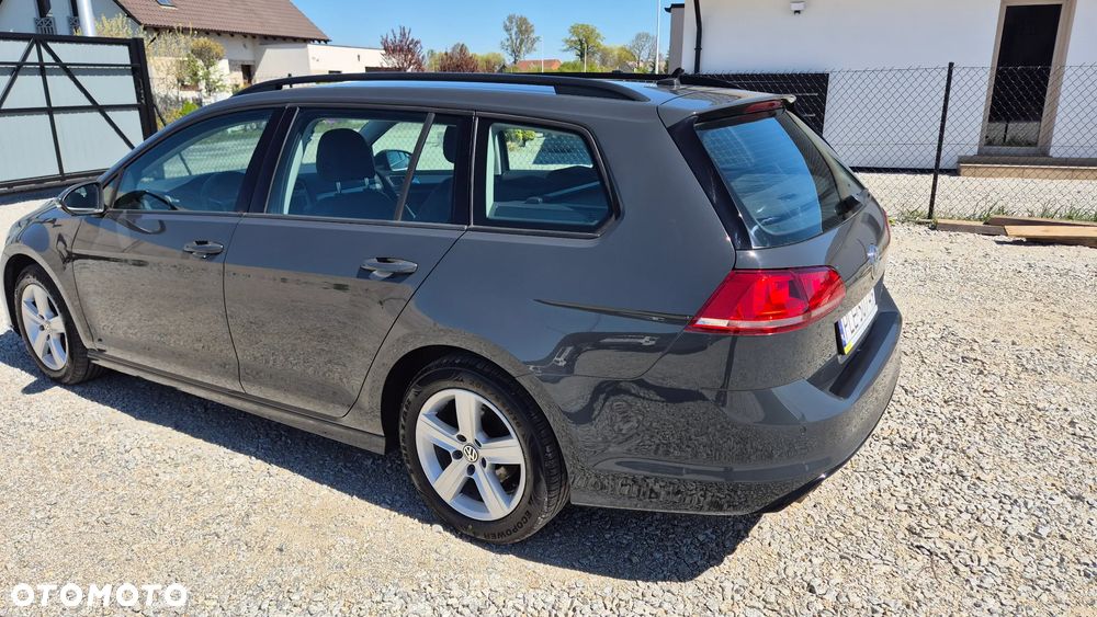 Volkswagen Golf - 32