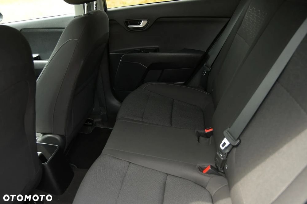Kia Rio 1.4 L - 22