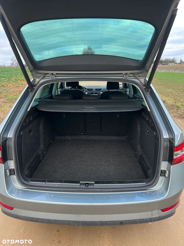 Skoda Superb 2.0 TDI Active - 12