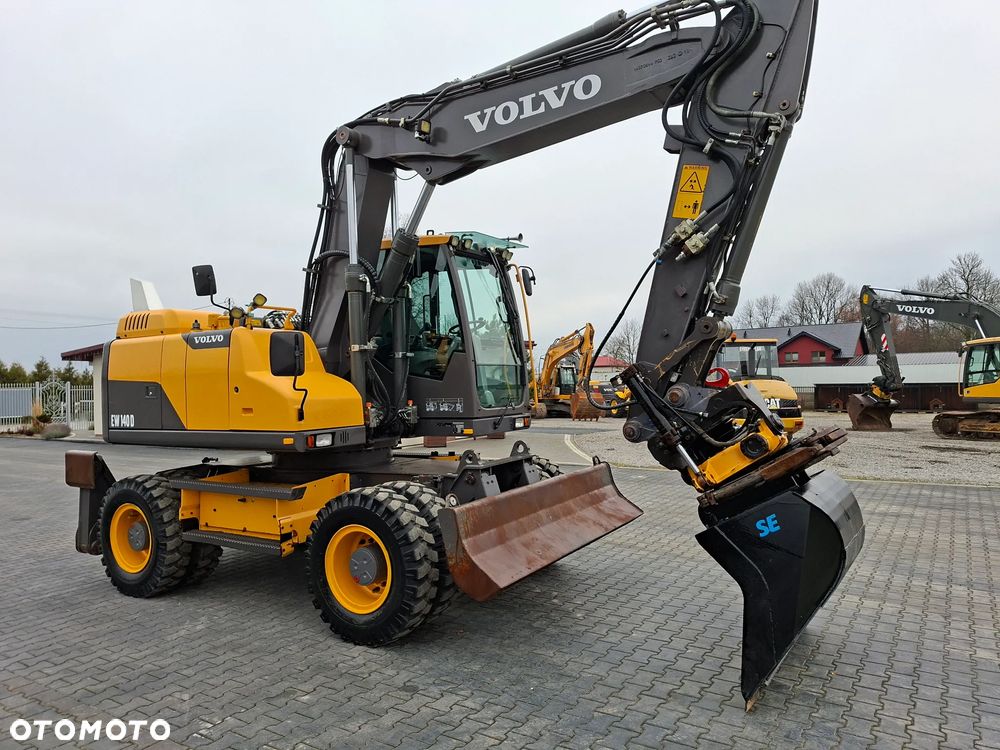 Volvo EW140D ROTOTILT ze szczypcami - 5