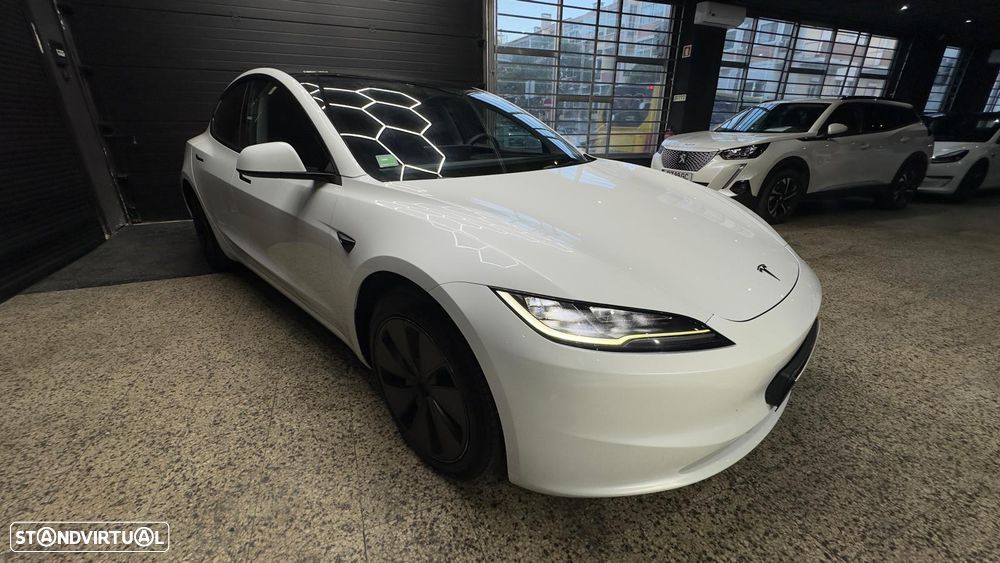 Tesla Model 3 Standard RWD - 2