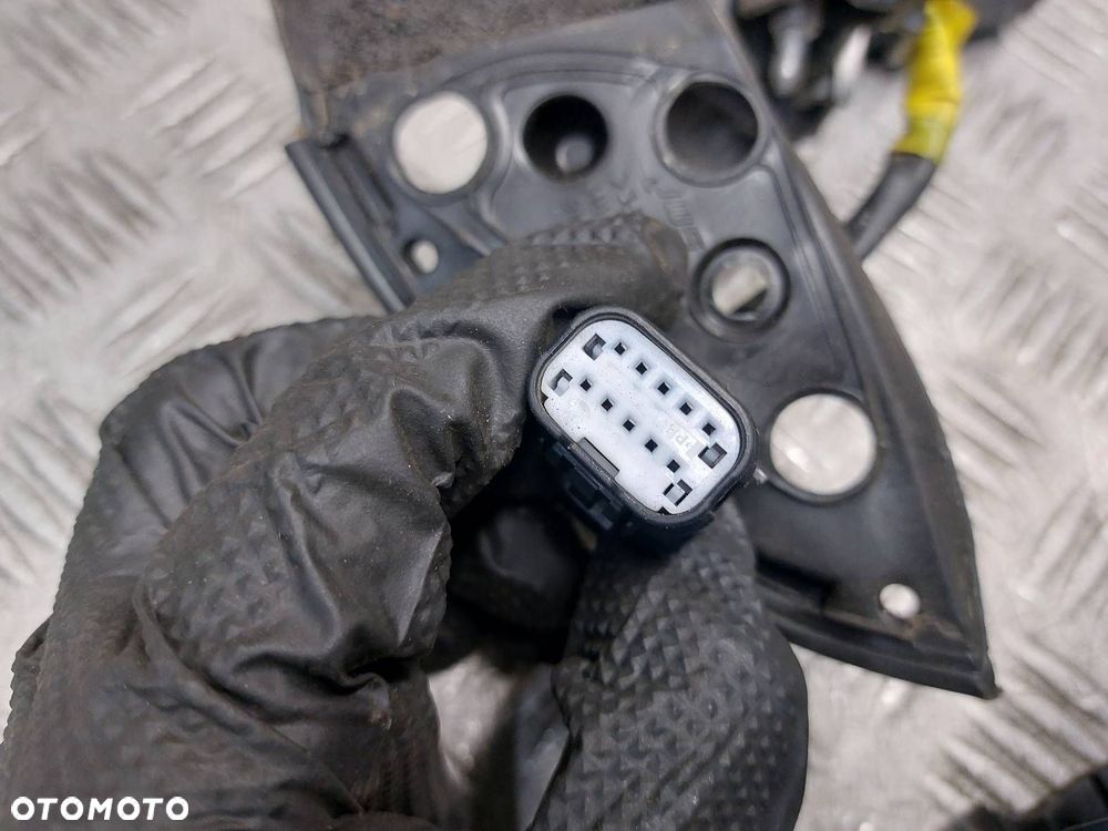 LUSTERKO PRAWE ELEKTRYCZNE KIA CEED II 10 PIN EUROPA USZKODZONE CZĘŚCI - 9